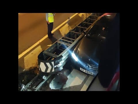 車CAM直擊 - 呈祥道近盈暉臺 私家車與巴士相撞 事發一刻