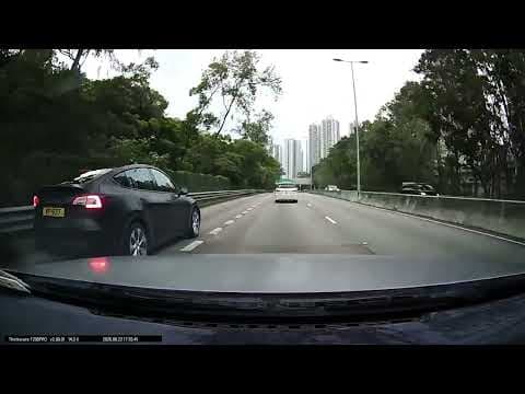 車CAM直擊 - (無篤油) 前後大把位 自己縮電出唔到仲舉中指 YP1937