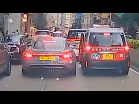 車CAM直擊 - Audi司機你為個位出茅招 咁有創意得唔得架😂