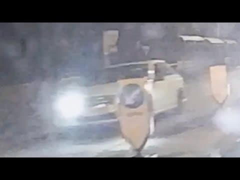 車CAM直擊 - 有冇人影到車牌？馬路炸彈安全島逆線扒頭