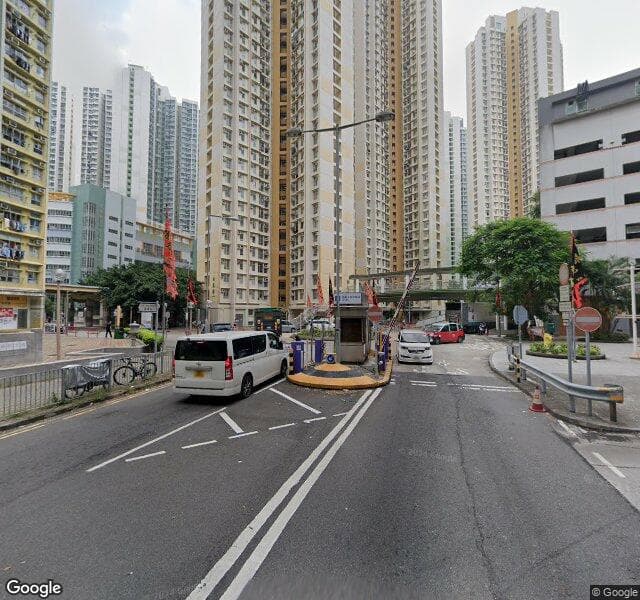 東涌逸東商場停車場 Yat Tung Shopping Centre Car Park