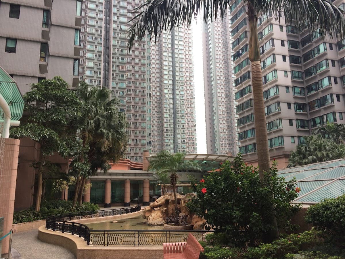 都會豪庭 (新都城中心三期) 停車場 實景照片 3