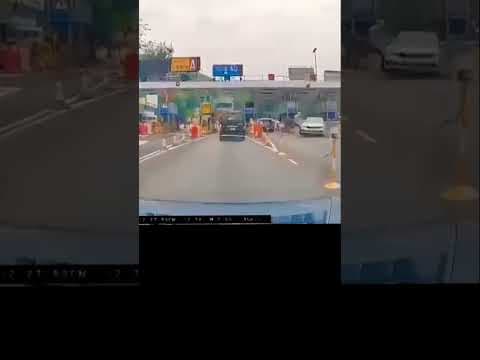 ￼我要轉灣就轉灣！中午12點後我話事 #車cam #香港 #gta #hk #交通意外 #頭文字d #交通警 #撞車 #古惑仔 #極速 #shorts