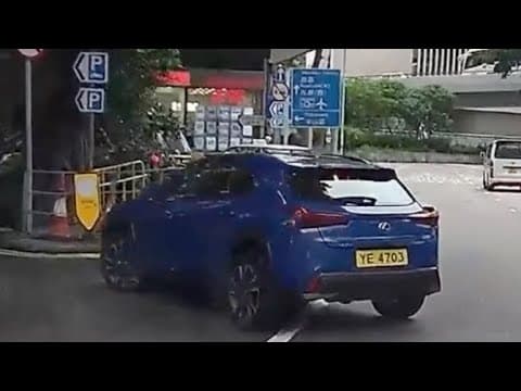 車CAM直擊 - 紅棉路直接Cut單白入東昌大廈 試下幫你申請快證 YE4703