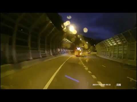 車CAM直擊 - (意外後現場) 屯門公路(往九龍方向)近麗城花園貨車自炒封兩線