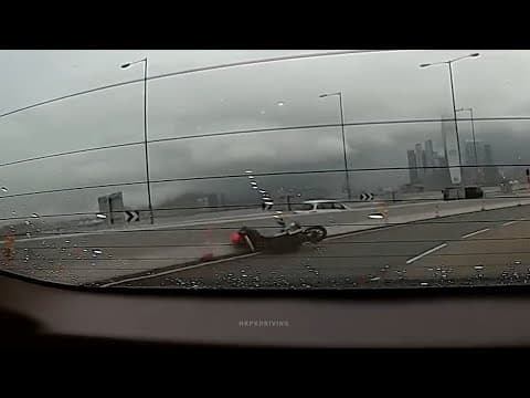 車CAM直擊 - 西隧往港島出口 電單車派牌自炒