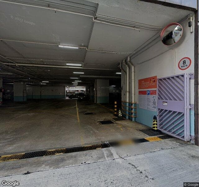 屯門百利中心停車場 (Parklane Centre)