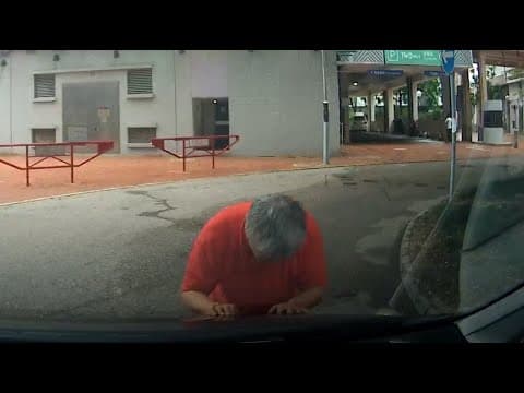 車CAM直擊 - 尚德邨遇怪人　無端端向我叩頭