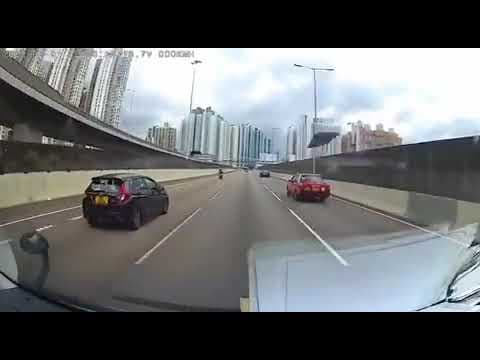 車CAM直擊 - 西九龍公路 的士開蓬飛頂