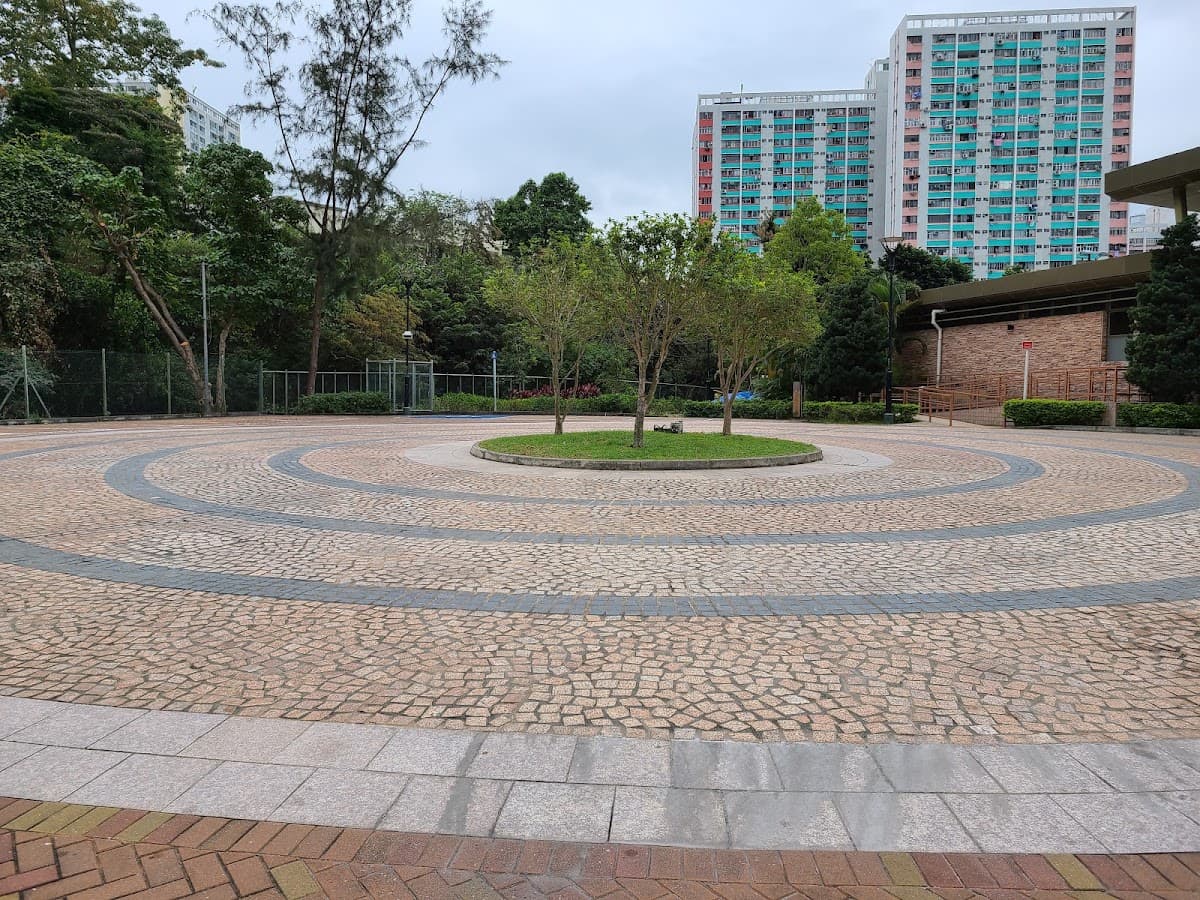 牛池灣公園停車場 實景照片 3