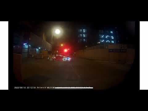 車CAM直擊 - 永基路綠Van衝燈慣犯