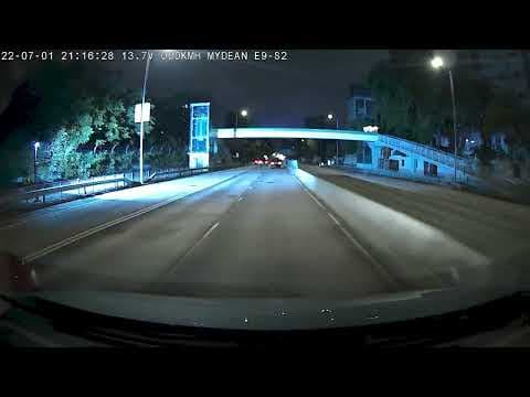 車CAM直擊 - 溫馨提示：出獅隧窩打老道落斜快小小好易閃燈⋯⋯