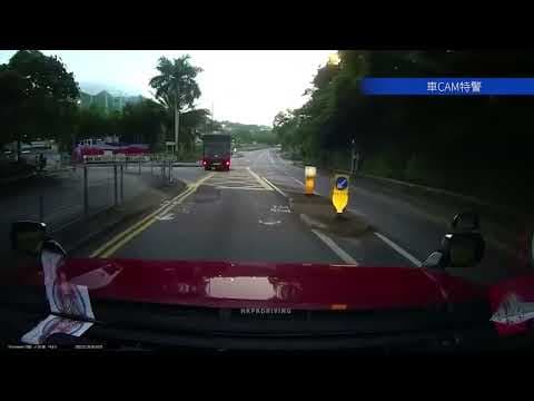 車CAM直擊 - 西貢老漢過路捱貨車撞捲車底　消防救出送院惜不治