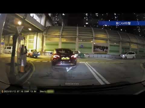 車CAM直擊 - 屯喜路 Tesla與的士相撞