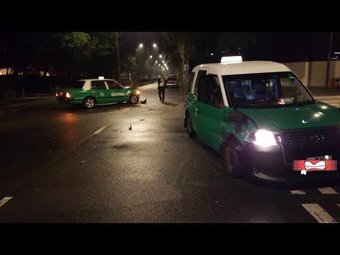 車CAM直擊 - 大埔工業邨兩的士十字路口相撞  1司機受傷送院