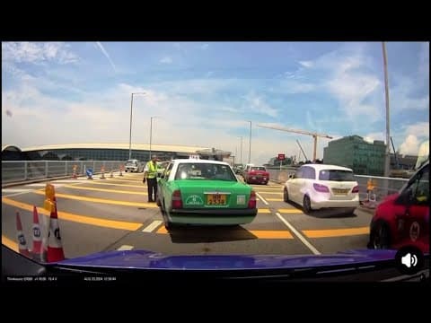 車CAM直擊 - 保安同左你講唔行得你仲要去，差啲撞低埋人地 MM2538