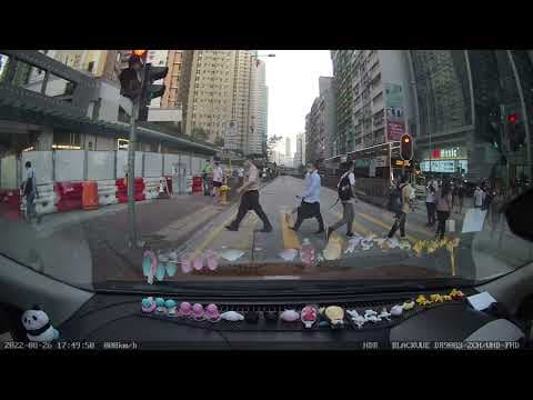 [停車場資訊] 鑽石山啟鑽苑停車場 - 入