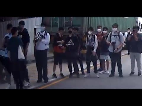 車CAM直擊 - 巴膠們影巴士都好，唔該上返行人路，唔好對自己同其他道路使用者造成危險！