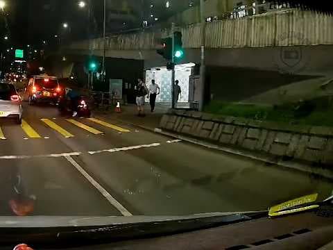 車CAM直擊 - 三車相撞 大窩口聖公會荊冕堂對出