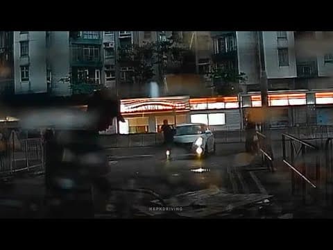 車CAM直擊 - 民泰街 私家車撞到過路行人