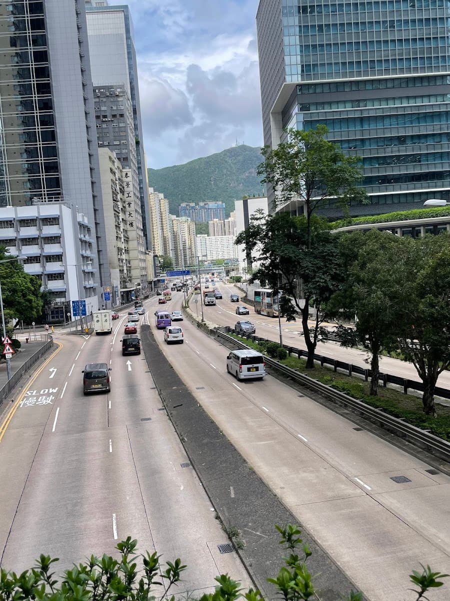 寶光商業中心 Stelux House 停車場 實景照片 3