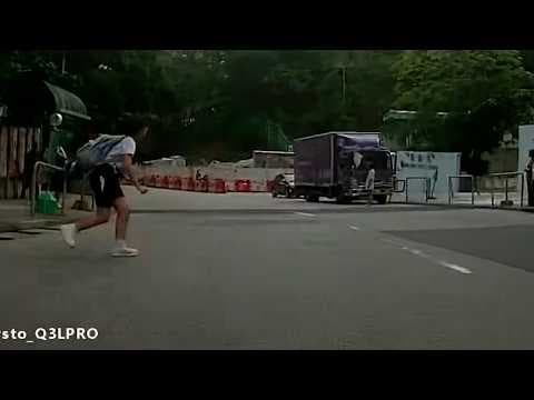 車CAM直擊 - 真係俾呢位小妹妹嚇親！大窩口道