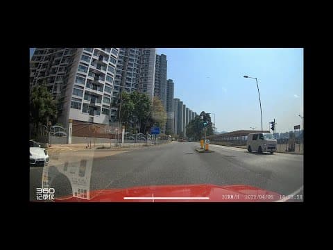 車CAM直擊 - 保泰街波子衝燈險生意外