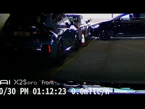 車CAM直擊 - 紅磡火車站停車場 3/F 呢位白色車主留意下 你以被Tesla泊車撞中