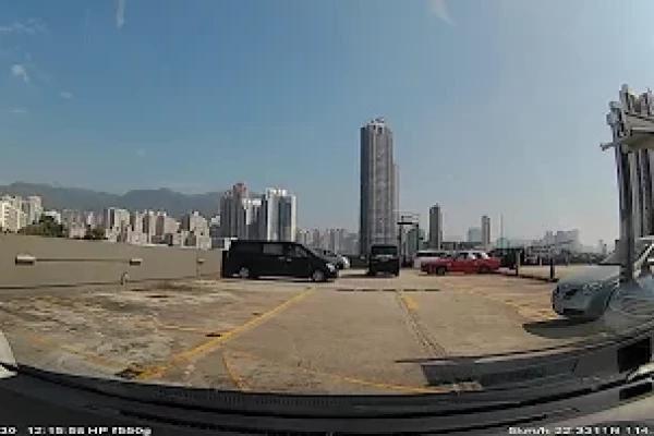 香港泊車好去處 - 九龍城廣場停車場 (入) 天台