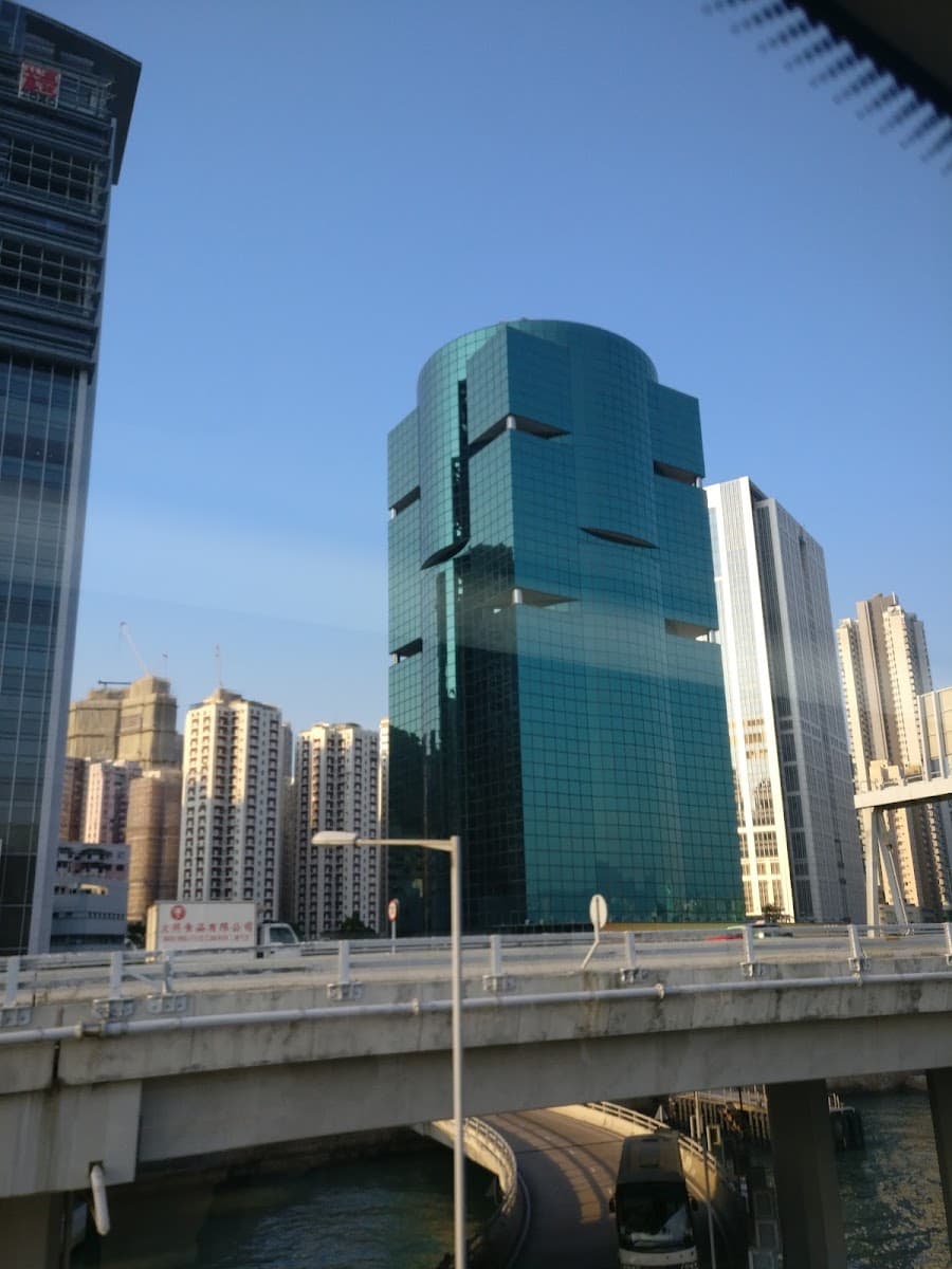 嘉華國際中心 K. Wah Centre 停車場 實景照片 9