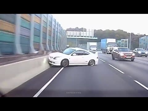 車CAM直擊 - 科學園向上水方向 私家車爆軚自炒