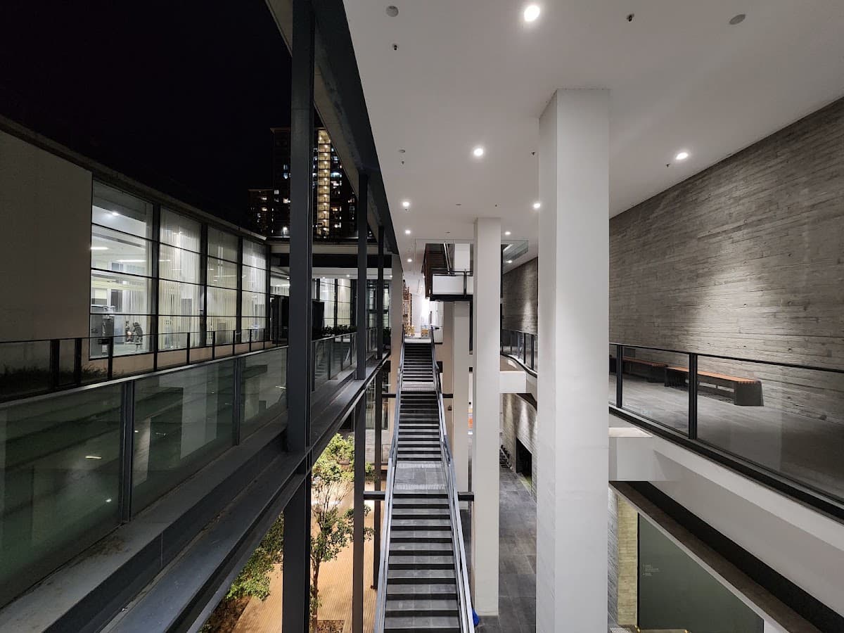 車公廟體育館停車場 實景照片 5