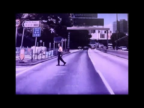 車CAM直擊 - 將軍澳出觀塘方向 阿叔大模斯樣過馬路
