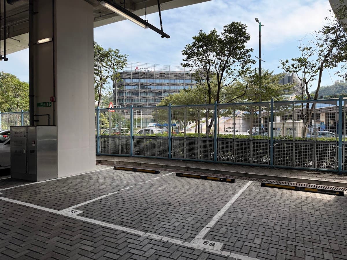 港鐵海洋公園站停車場 實景照片 3