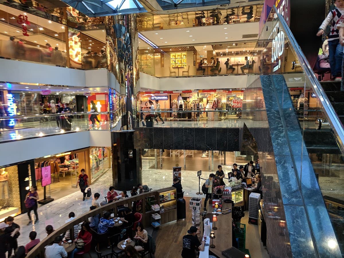 新港中心停車場 實景照片 3
