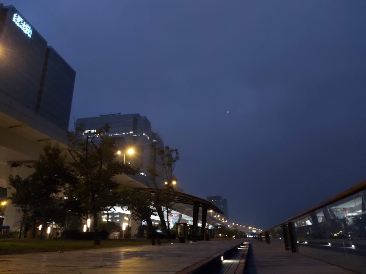 觀塘綠景 NEO 停車場 實景照片 8