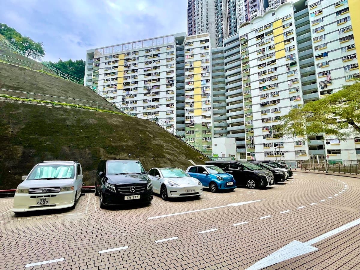 觀龍樓停車場 實景照片 1