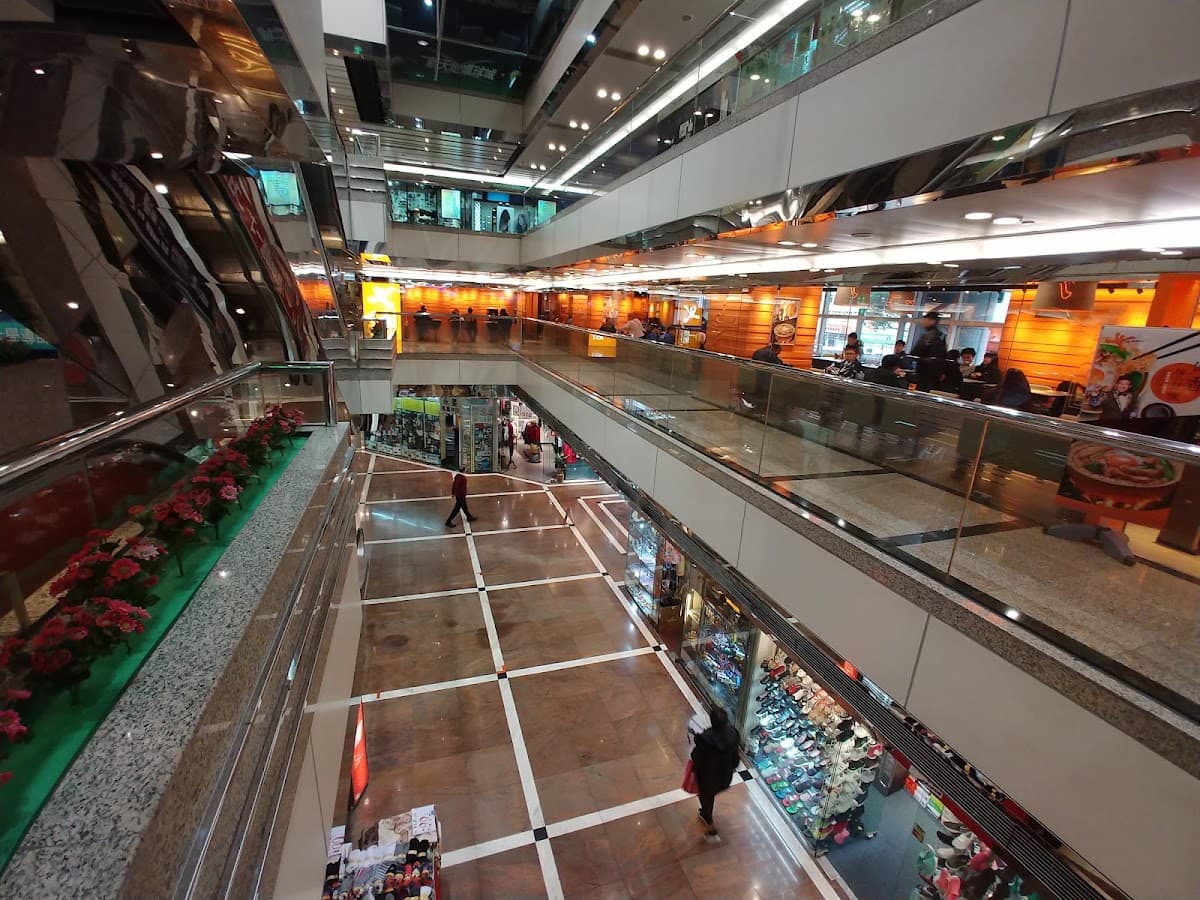 新蒲崗越秀廣場 Yue Xiu Plaza 停車場 實景照片 10