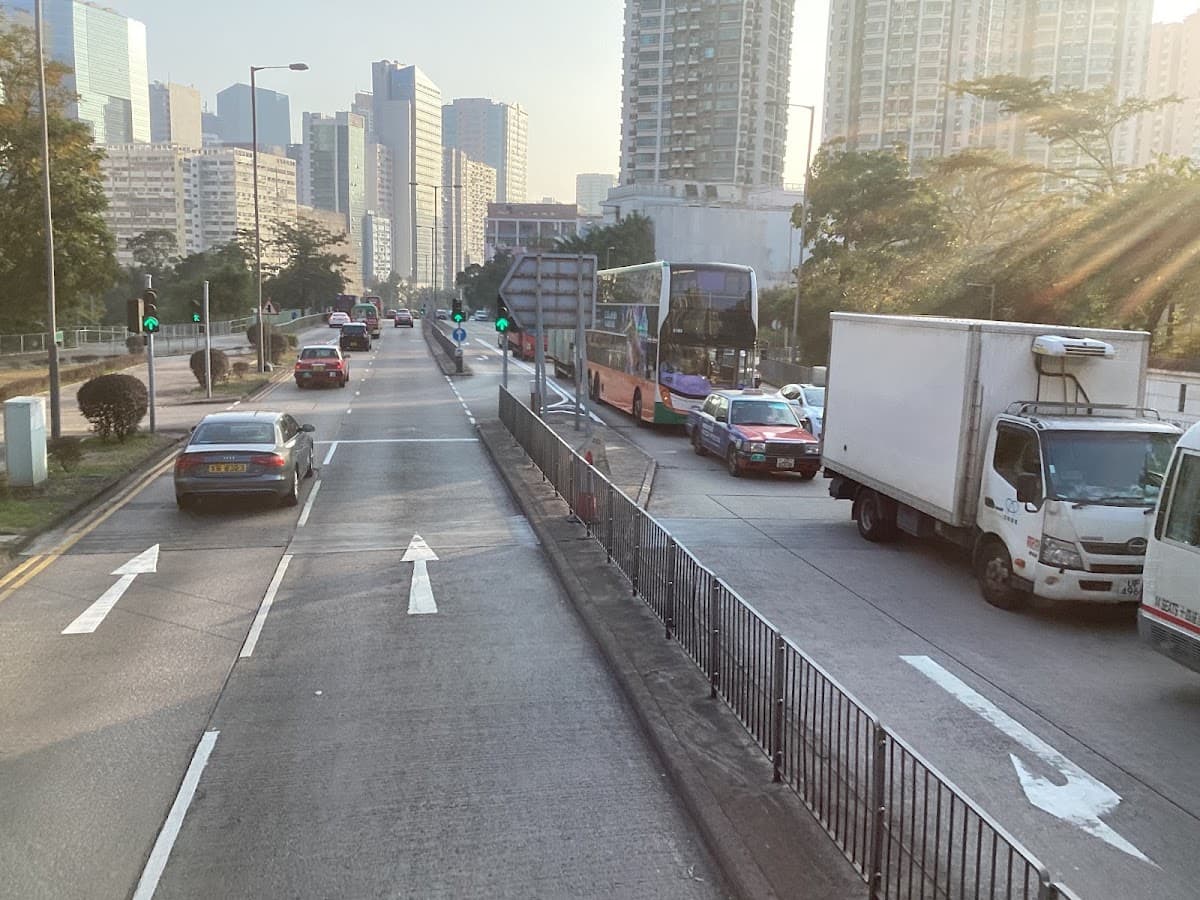 啟鑽苑停車場 實景照片 2