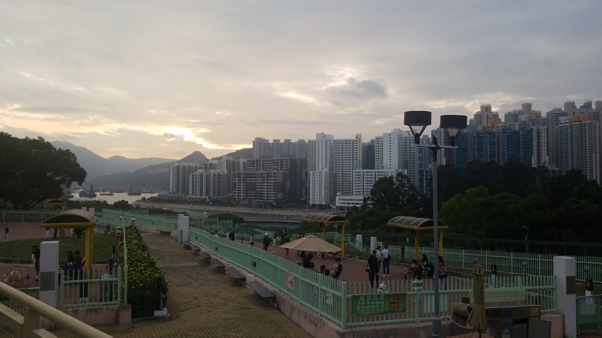 環保大道寵物公園停車場 實景照片 3