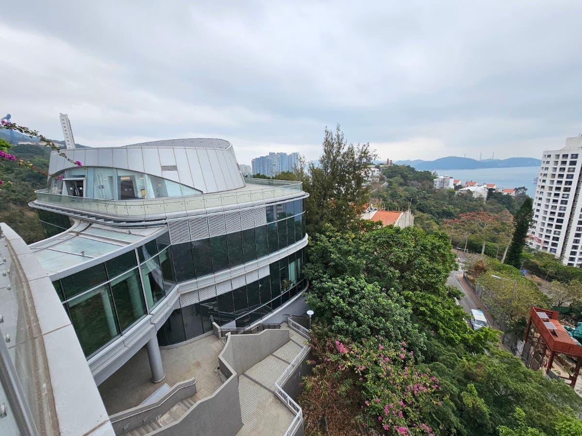 香港大學李嘉誠醫學院 Li Ka Shing Faculty of Medicine 停車場 實景照片 6