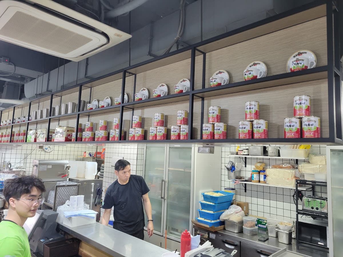 榮吉工業大廈停車場 實景照片 7