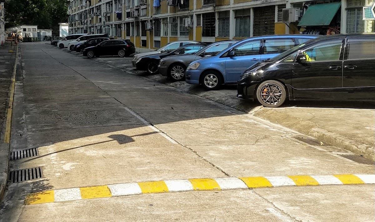 大坑西新邨停車場 實景照片 4