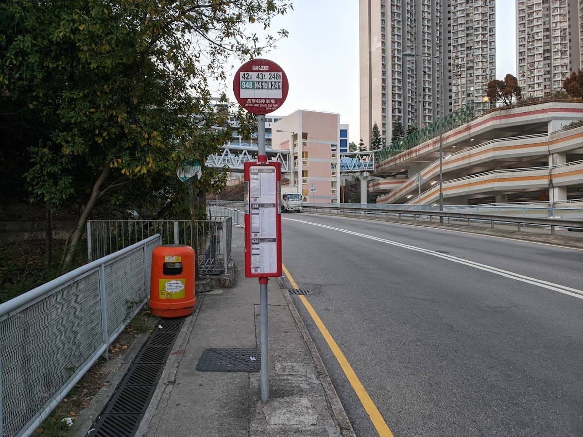 青衣長亨邨停車場 實景照片 1