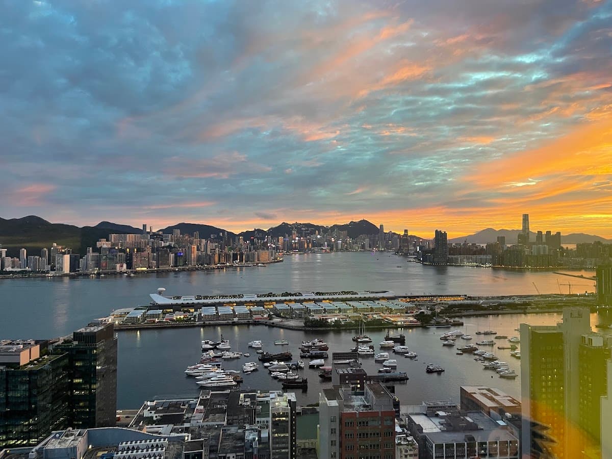 觀塘友邦九龍大樓 AIA Kowloon Tower 停車場 實景照片 3