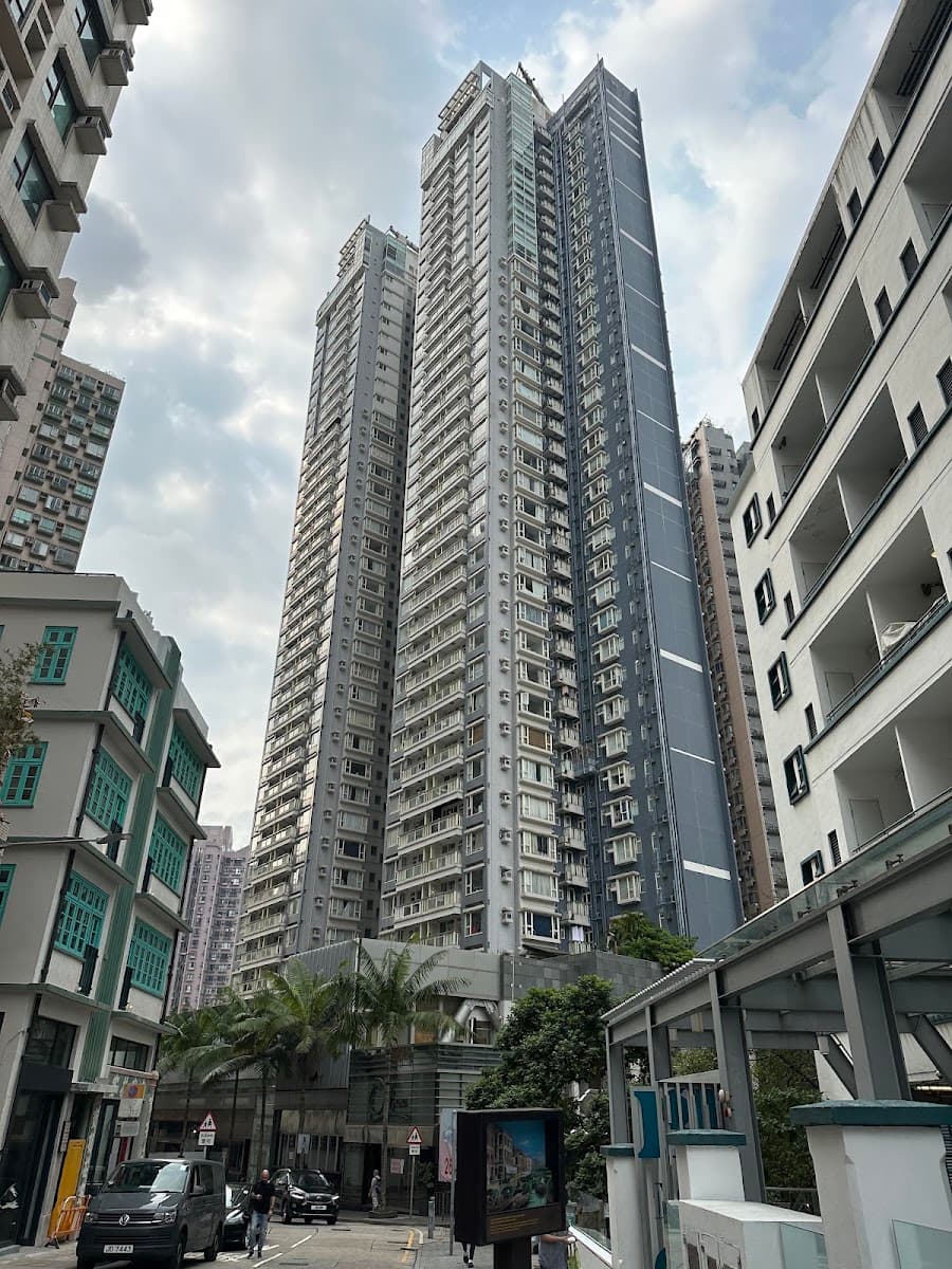 聚賢居 Centrestage 停車場 實景照片 3