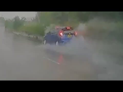 車CAM直擊 - 吐露港公路 快線私家車自炒 🫣 小心地滑