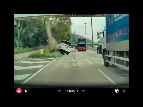 車CAM直擊 - 可能太攰?中港七人車進入結界