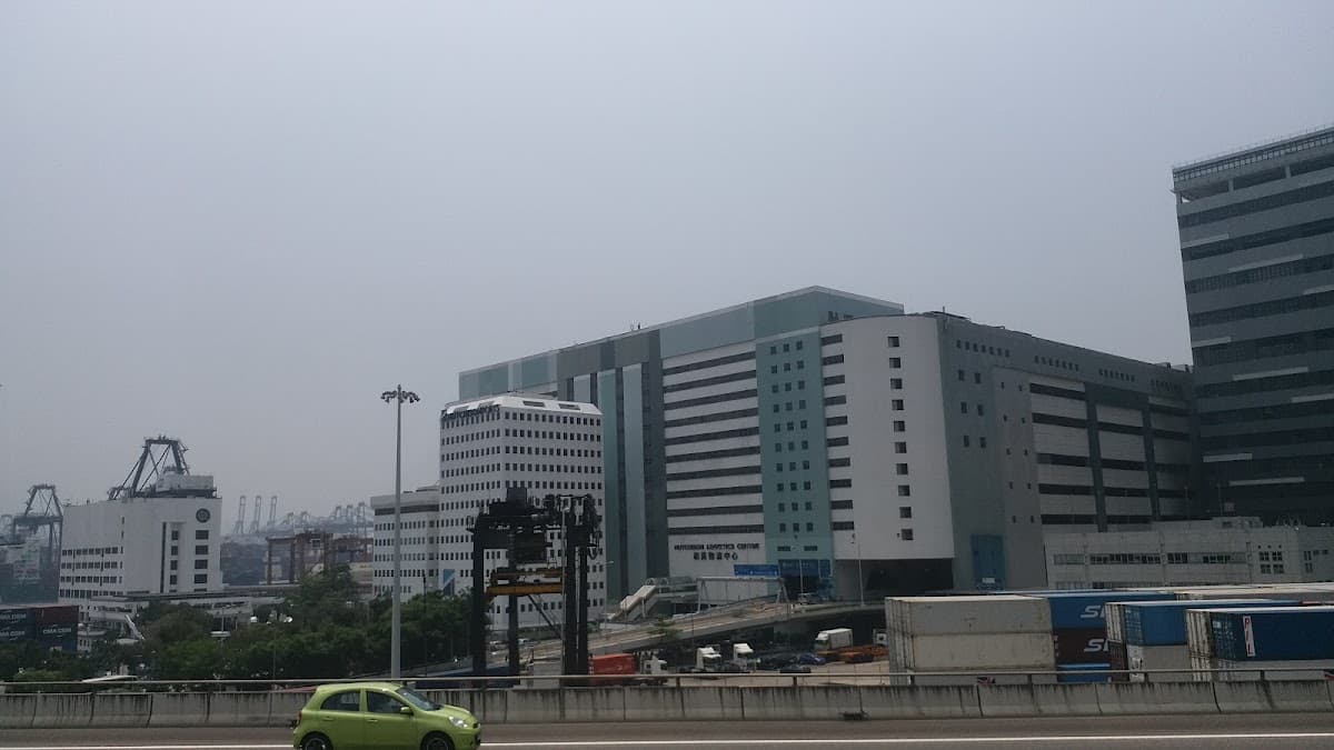 和黃物流中心停車場 實景照片 3