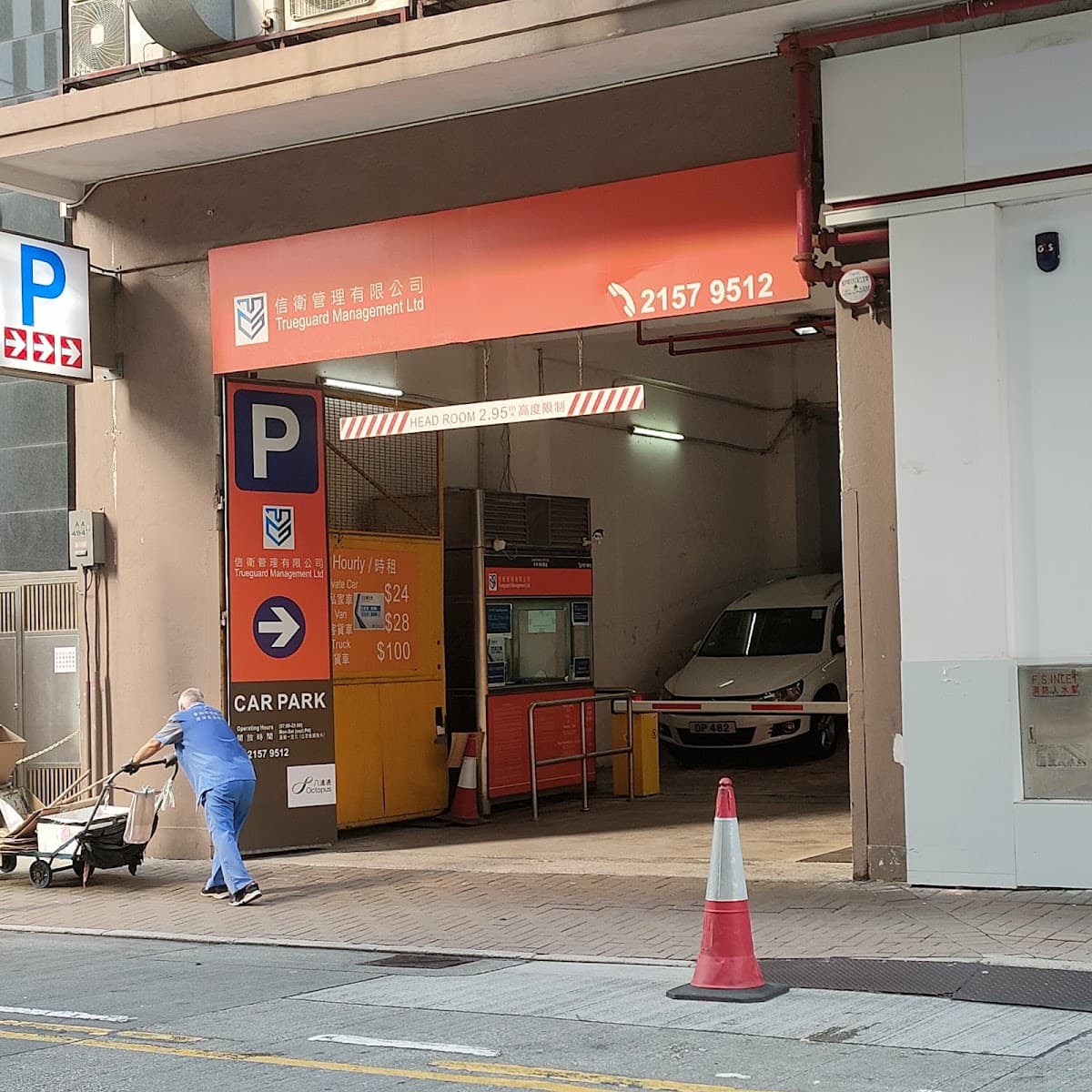 巧明工廠大廈停車場 實景照片 2